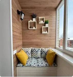 Зона отдыха на балконе