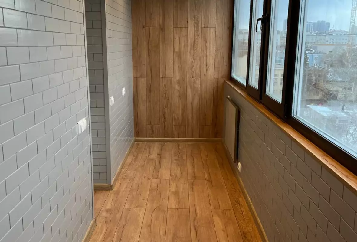 Тёплый балкон с зоной отдыха